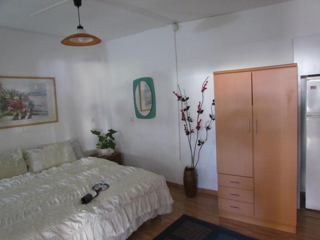 Zipi Orhan Acre Quarto foto